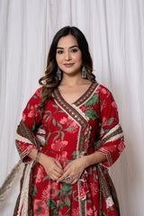 Red floral kurta set for women